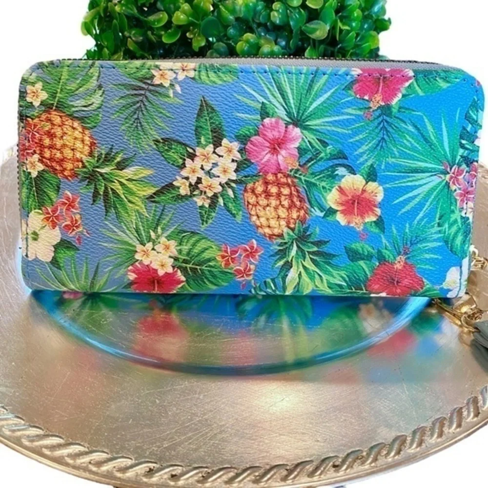Sasha New York Tropical Pineapple Floral Wallet NWT
